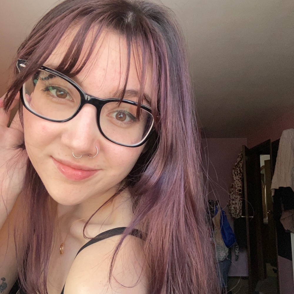 Meet your Posher, Tia